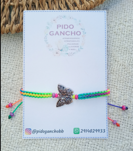 Producto - Pulsera trenzada con mariposa
