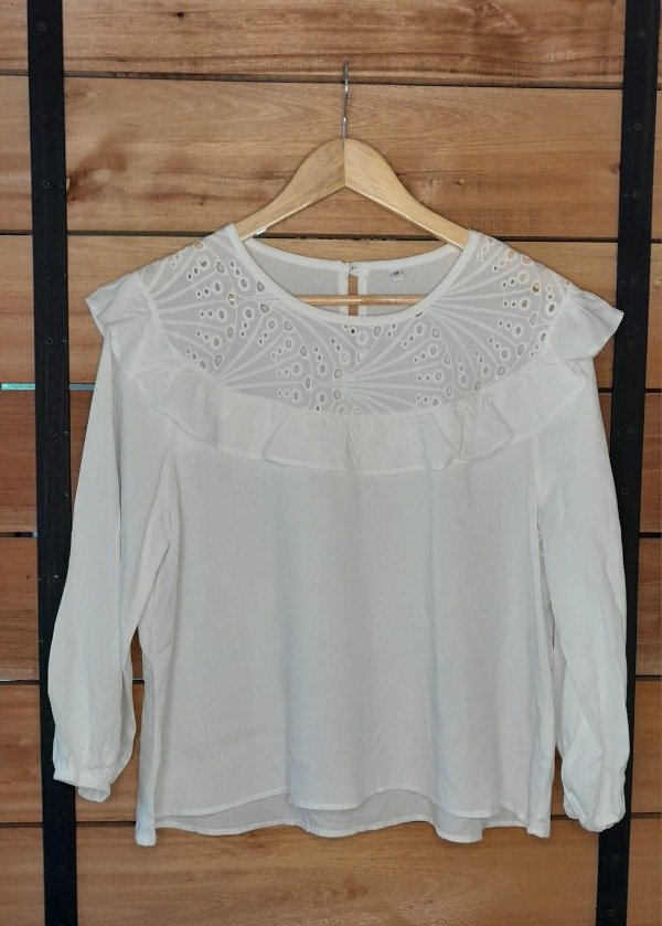 Producto - Blusa con volado bote
