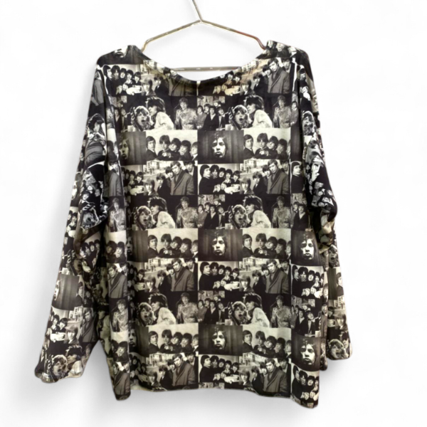 Producto - Buzo Plush largo Stones collage