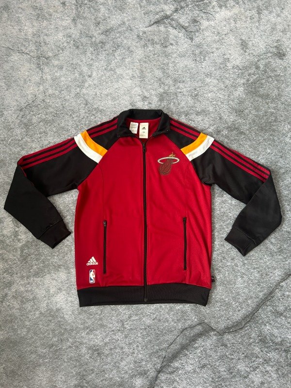 Producto - Miami Heat Adidas NBA On-Court Performance Jacket
