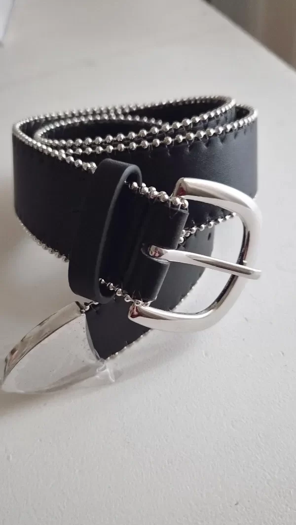 Producto - Cinto negro talle s puntera y detalles plateados