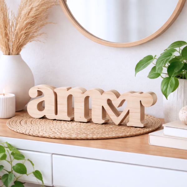 Producto - Palabra de madera "Amor"