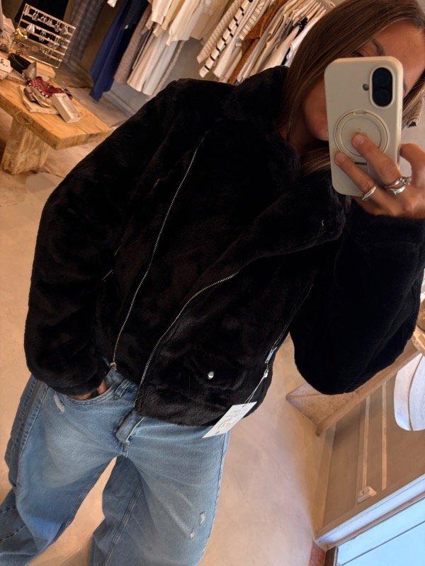 Producto - Campera Piel Negra