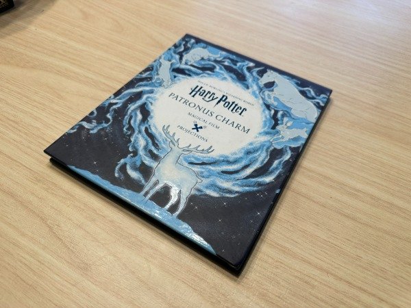 Producto - LIBRO HARRY POTTER PATRONUS CHARM EDITORIAL WALKER BOOKS #11929