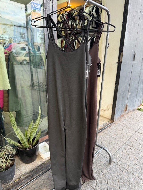 Producto - Catsuit de lycra básico -único talle - 1