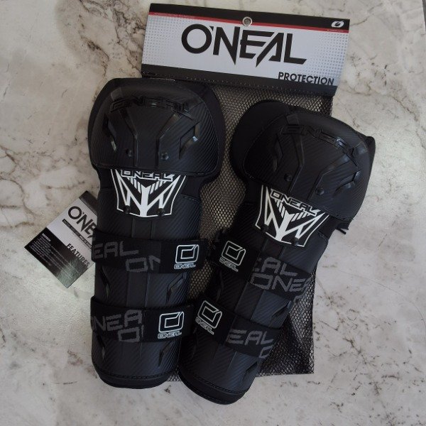 Producto - Rodilleras ONeal - Pro III Carbon Edition
