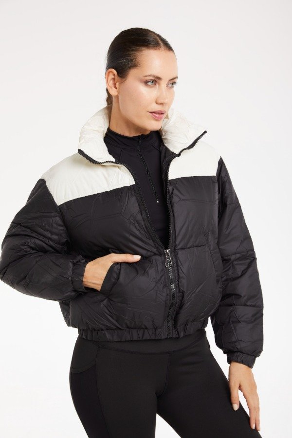 Producto - Campera Moni Black