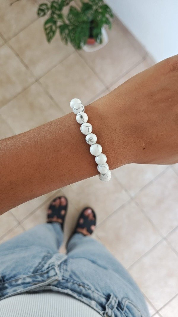 Producto - PULSERA ELÁSTICA HOWLITE. 8MM. PIEDRA NATURAL