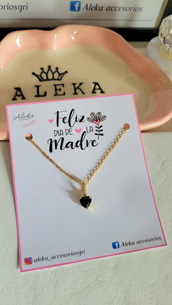 Producto - Collar corazón cubic negro con strass de acero dorado - 5