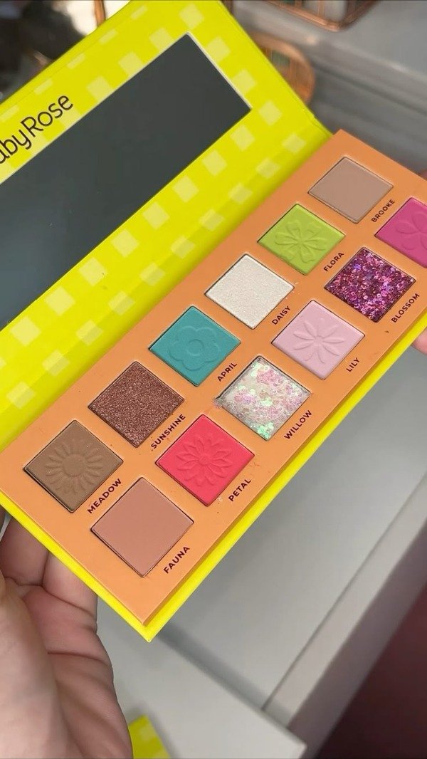 Producto - Paleta de sombras Spring Breeze de Ruby Rose