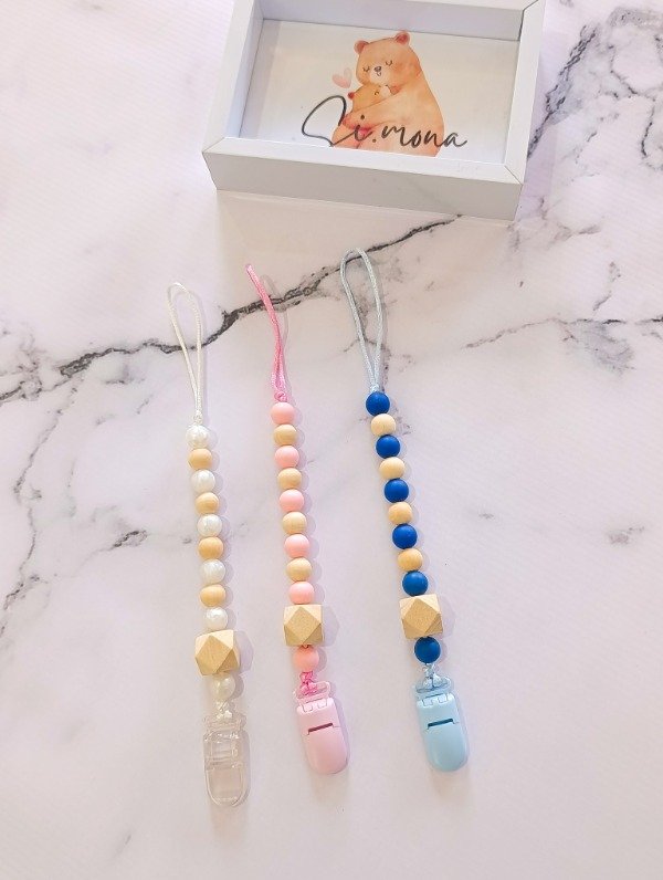 Producto - Portachupetes madera