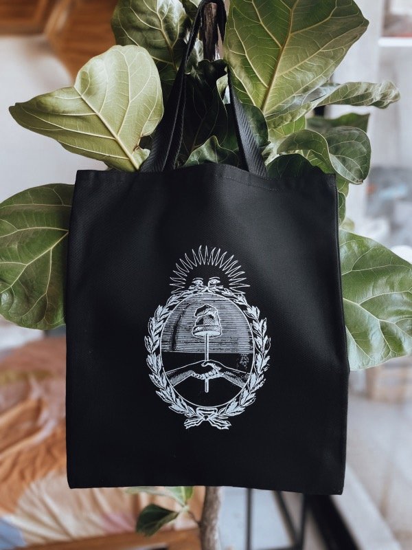 Producto - Tote Escudo Nacional Negra