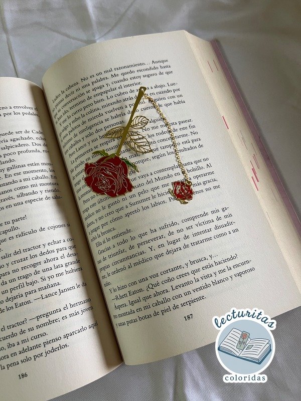 Producto - Marcapáginas de libro rosa metálica