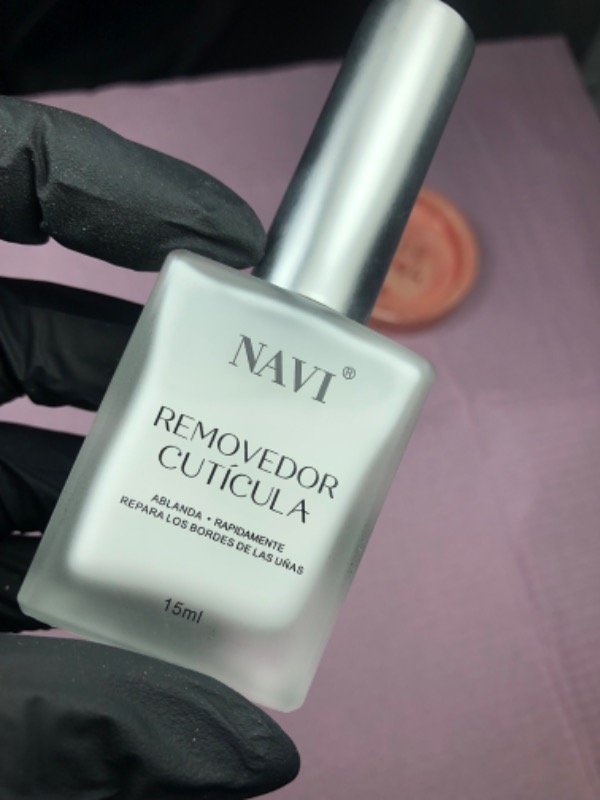 Producto - Removedor de cutículas Navi