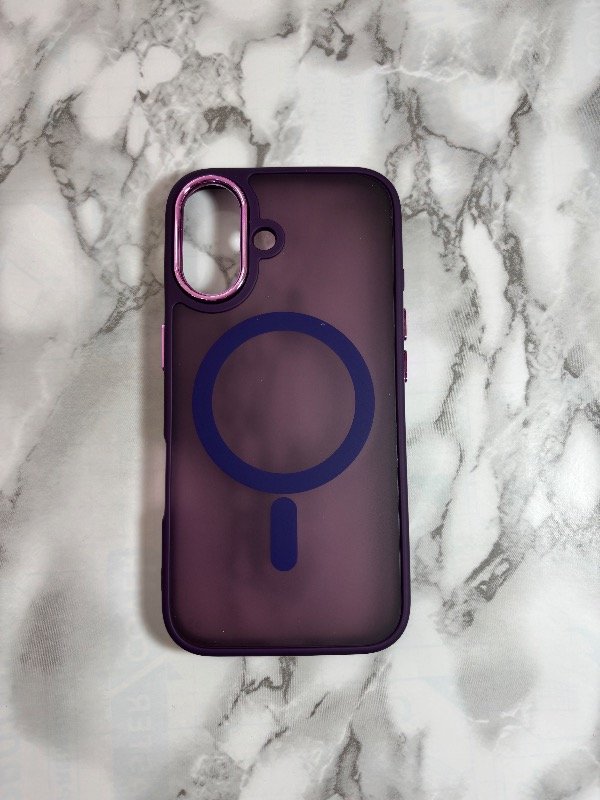 Producto - Funda MagSafe mate violeta iph 11 pro