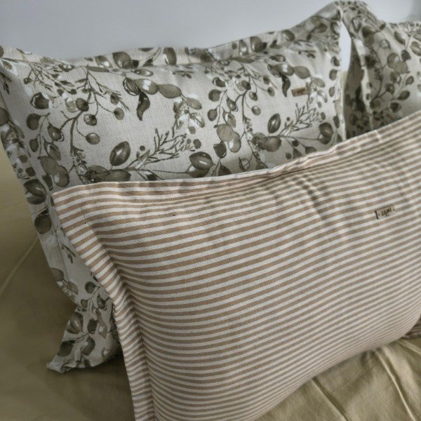 Producto - Combo x4 Almohadones - 50x60 Flores + 40x50 Crudo con Beige - Tela Tusor - 1