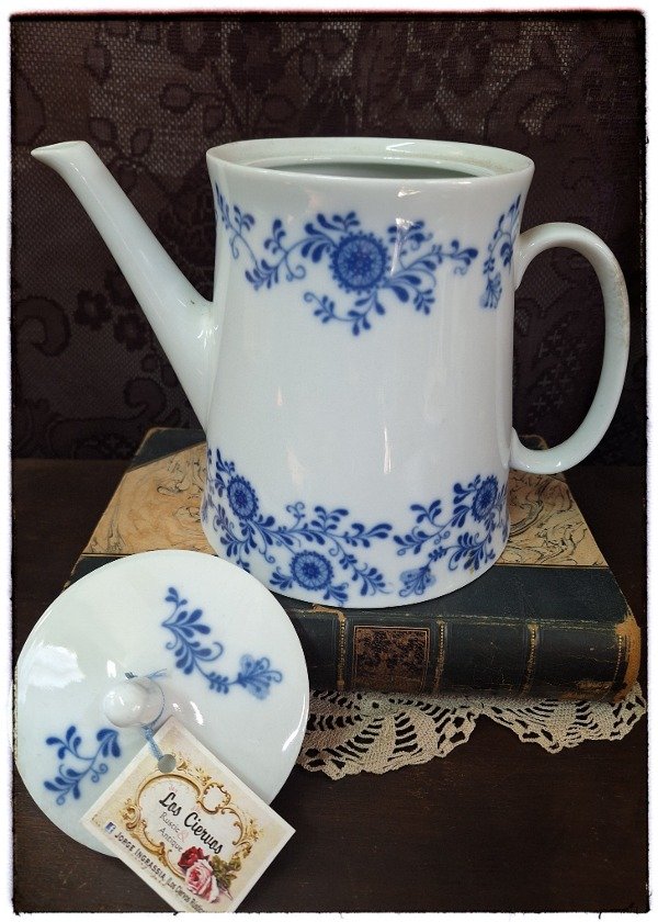 Producto - Tetera de Porcelana Marly Flores azules