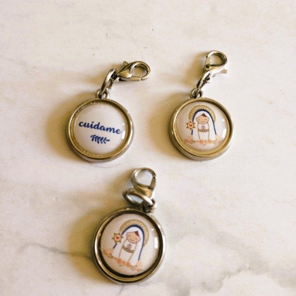 Producto - 10 Medallitas para colgar Virgen del Cerro