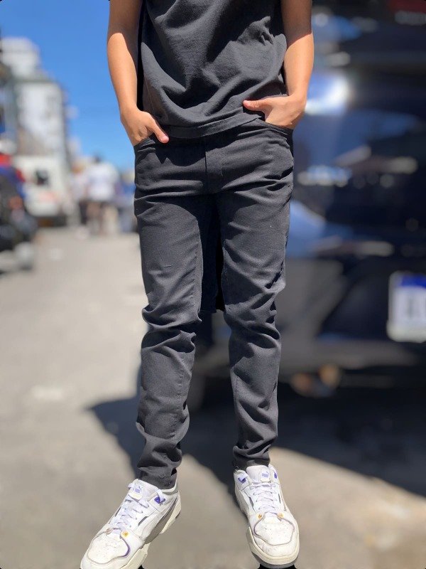 Producto - Pantalon corte chino negro