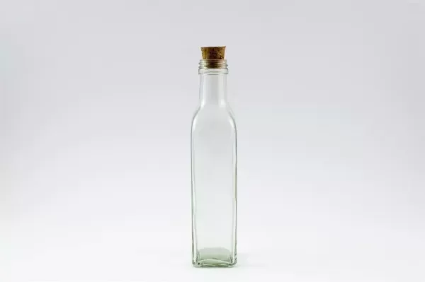 Producto - Botella de vidrio 500cc. Tapa corcho