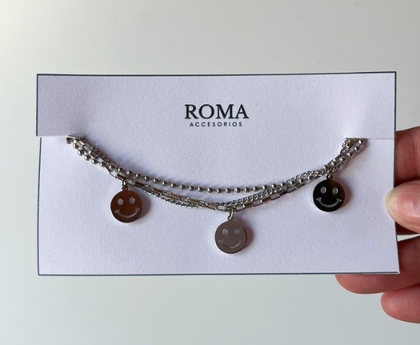 Producto - PULSERA TRIPLE CADENAS DIJE CARITAS