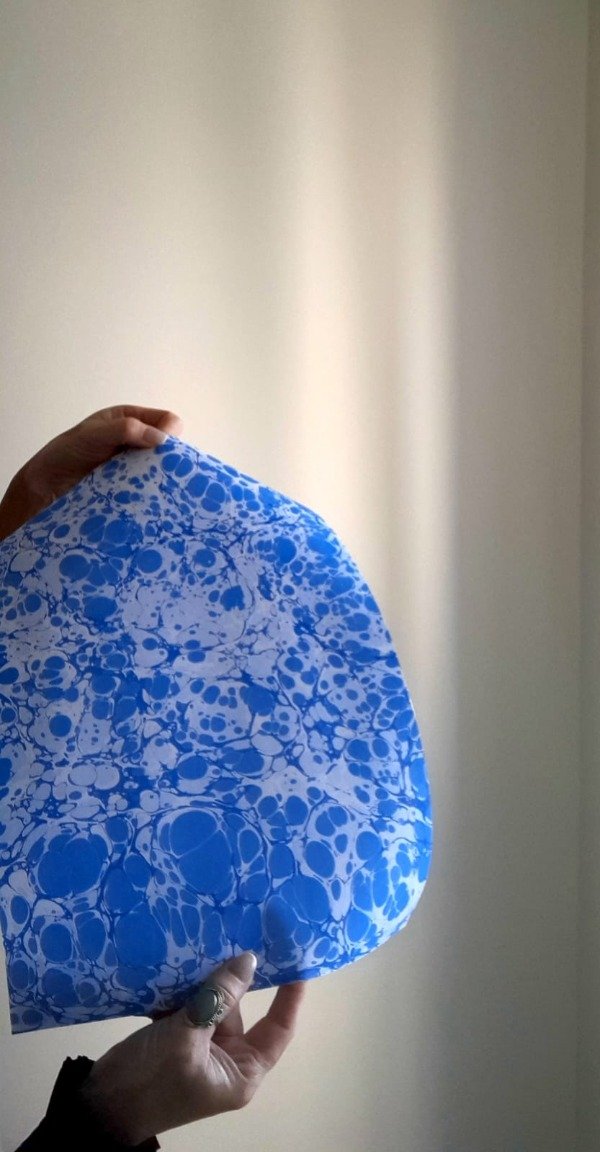 Producto - f. Papel marmolado artesanalmente