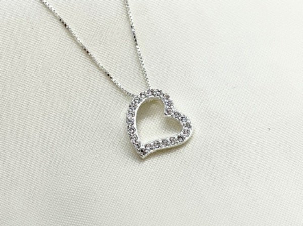 Producto - Cadena con dije  CORAZÓN con CUBIC