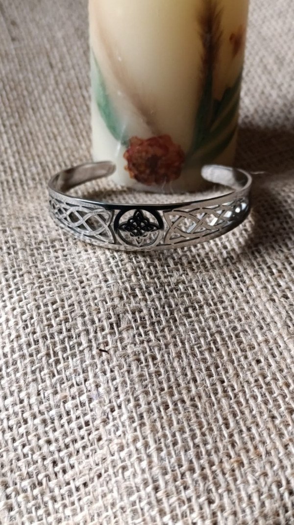 Producto - Pulsera nudo de bruja