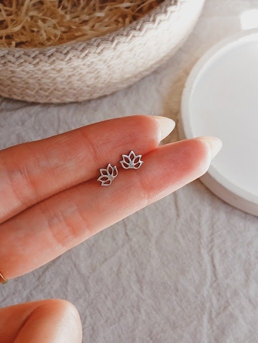 Producto - Aros flor de loto - Acero quirúrgico