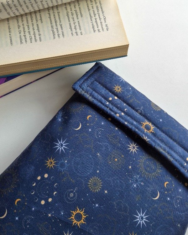 Producto - Funda para libros extra estándar Astros IMPERMEABLE
