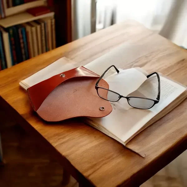 Producto - Estuche de cuero para lentes