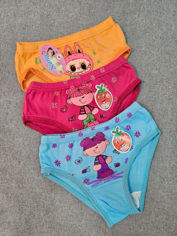 Producto - BOMBI DE NENA TALLE 4 (A18 F)