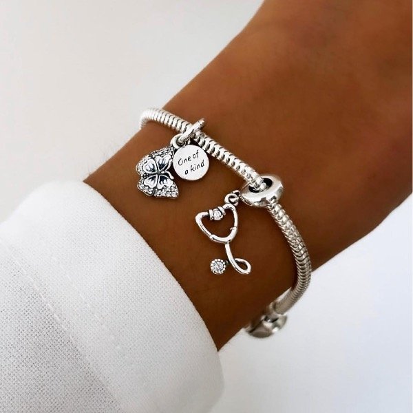 Producto - Pulsera Pandora Con dijes 6