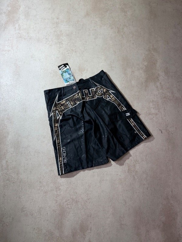 Producto - Malla Surf Billabong Metálica Camo T.48 Replica (Nueva con etiqueta)