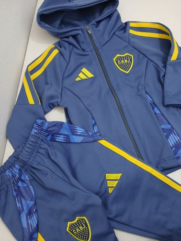 Producto - Conjunto de bebe bordado