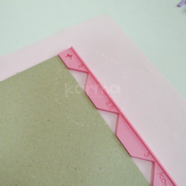 Producto - Regla Estrella 2 en 1 Corta Esquinas + Corta Bordes - 1