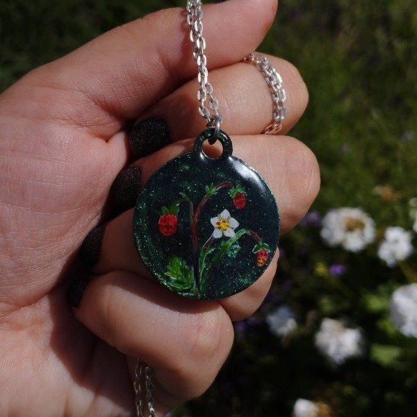 Producto - Collar frutillas pintado a mano