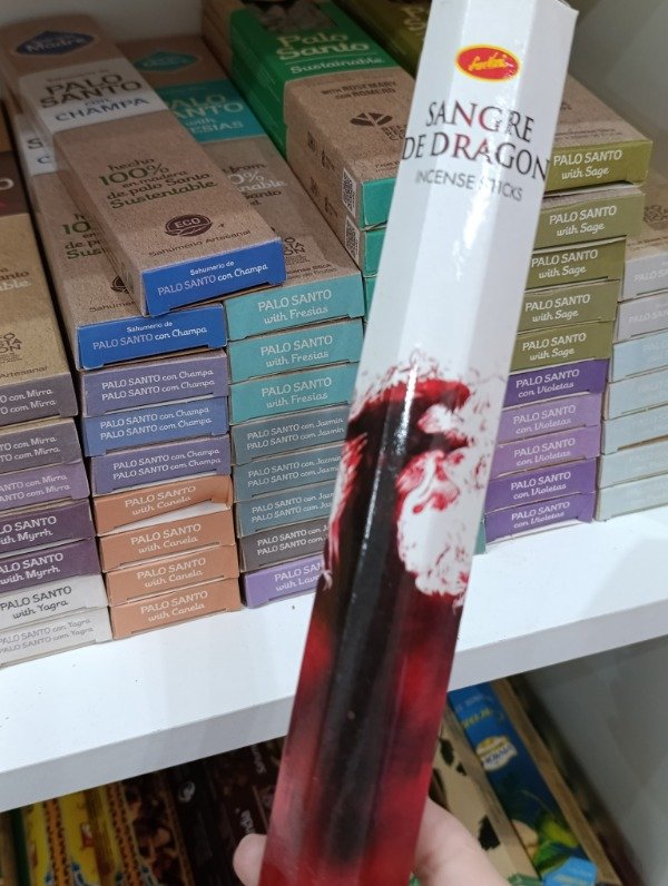 Producto - Sahumerios hexagonal sangre de dragón
