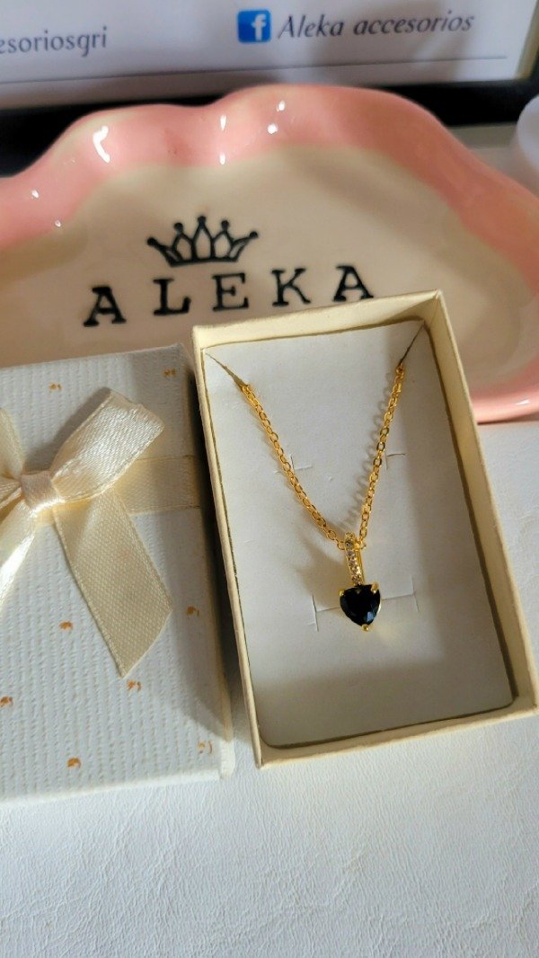 Producto - Collar corazón cubic negro con strass de acero dorado - 1