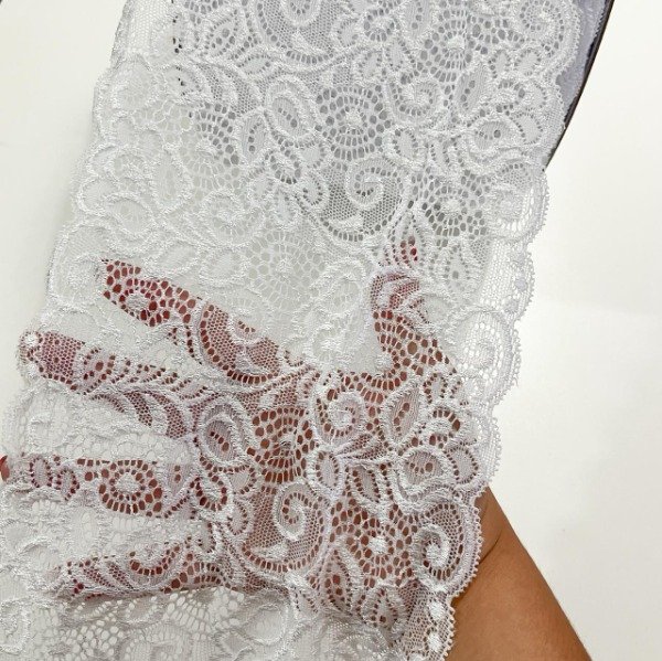 Producto - Puntilla Elastizada Blanca de 18cm