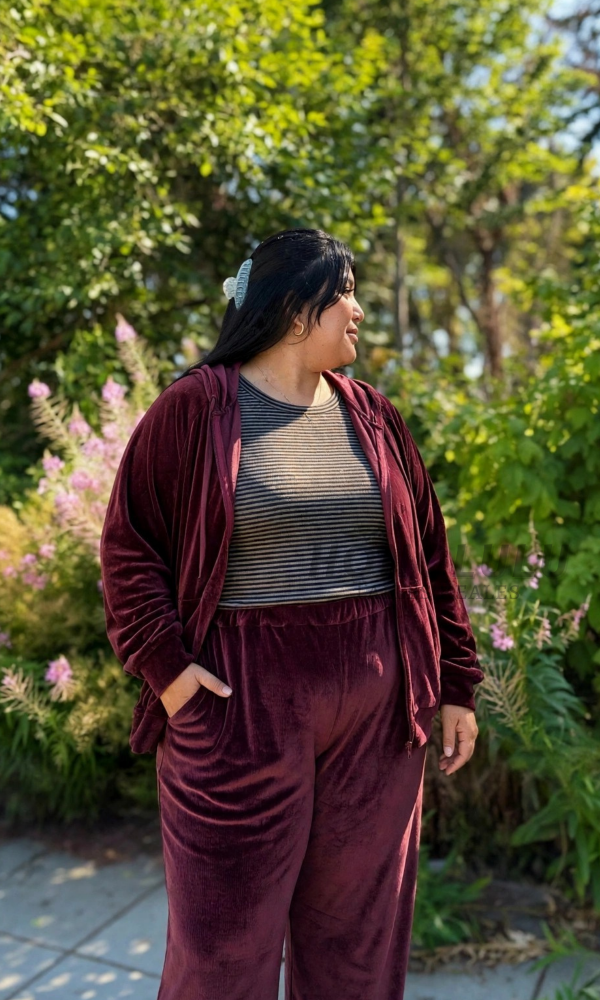 Producto - ULTIMA! Campera Dapnhe de Plush Bordo - 0