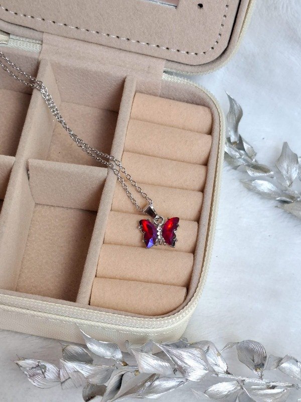 Producto - Collar de mariposa Fucsia
