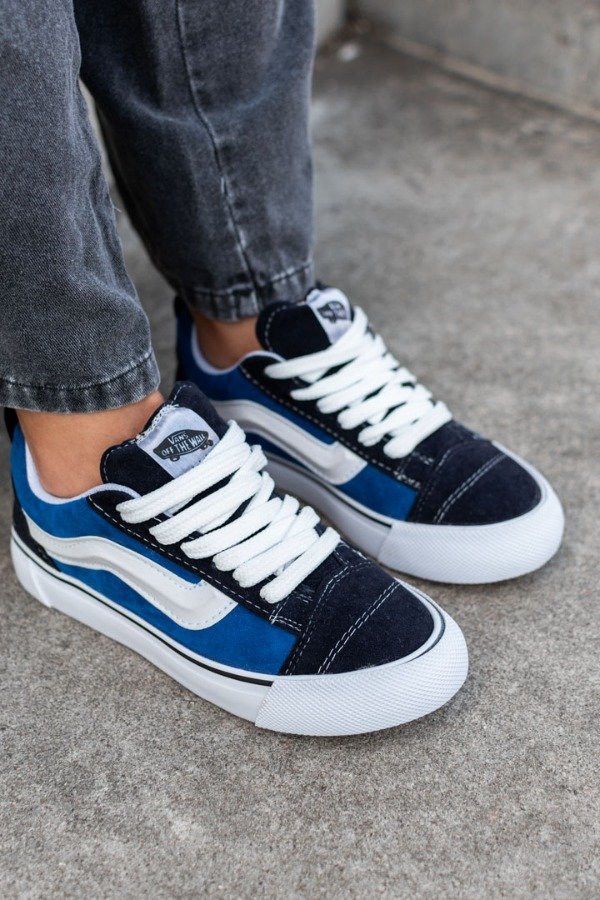 Producto - Vans KNU