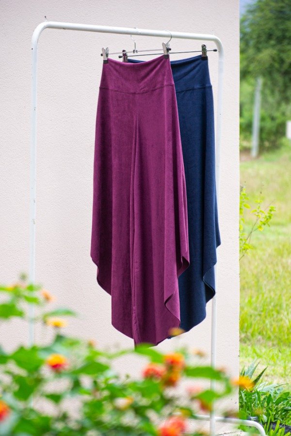 Producto - PANTALÓN PÉTALO Gamuza