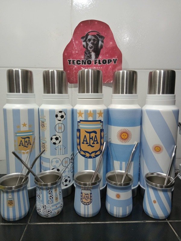 Producto - Termo con mate bombilla cepillo