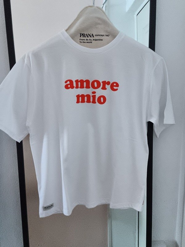 Producto - Reme Amore boxy fit roja