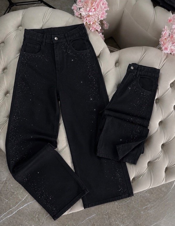 Producto - Jeans Wideleg con strass disponibles en 38