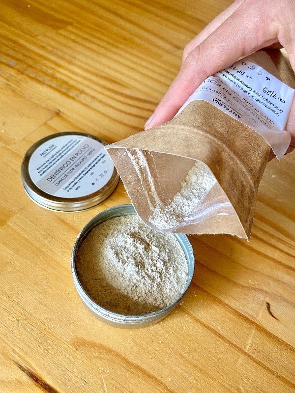 Producto - Dentífrico en polvo