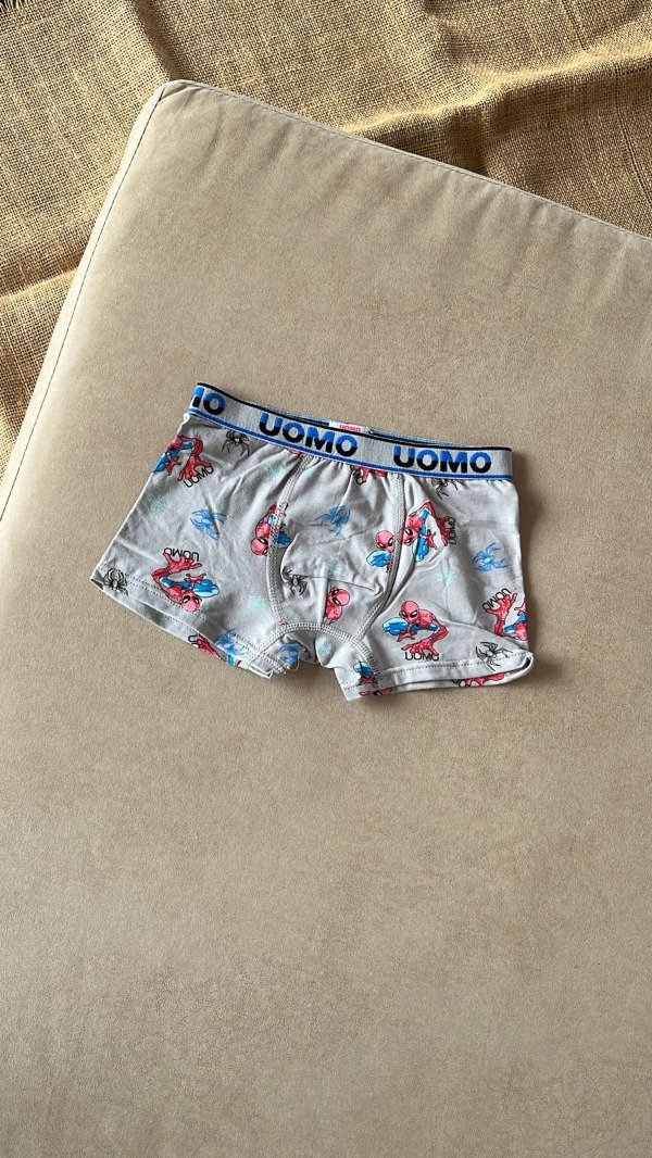 Producto - Uomo Gris