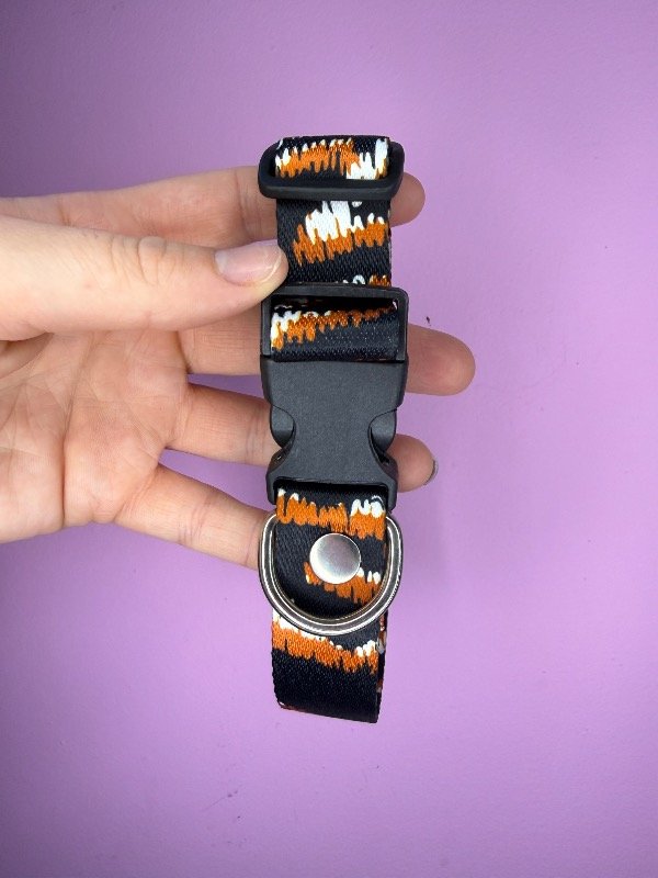 Producto - Collar regulable mediano cebra